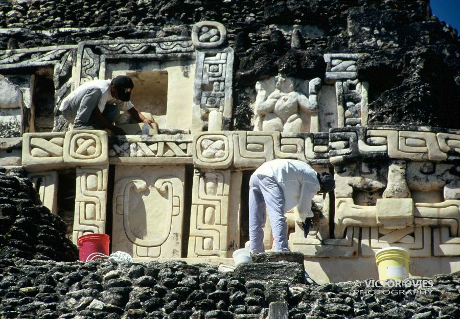 Xunantunich - Archaeological works